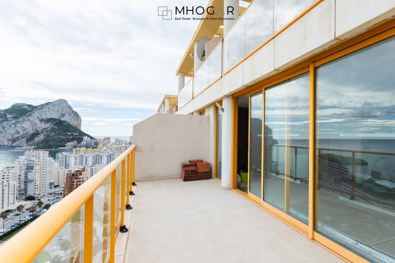 Calpe - Duplex Penthouse with Stunning Panoramic Views!